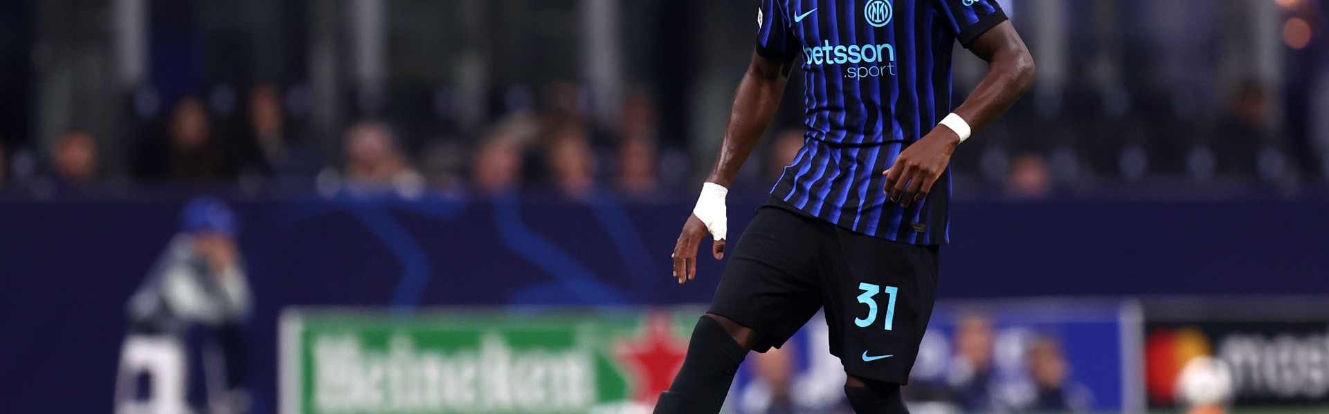 kaiyun sports-德媒：拜仁在关注国米后卫比塞克，但尚未与球员本人接触