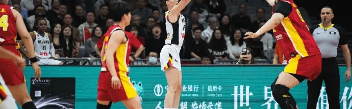 媒体人：中国女篮输得心服口服，后卫线的组织串联太过艰涩