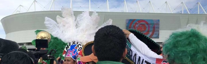 在线体育-门票贵、签证难、行程复杂，可他们还是要抢票去现场看世界杯｜B面世界杯|国际足联|琦琪|世界杯门票|因凡蒂诺|美加墨世界杯_新浪体育_新浪新闻