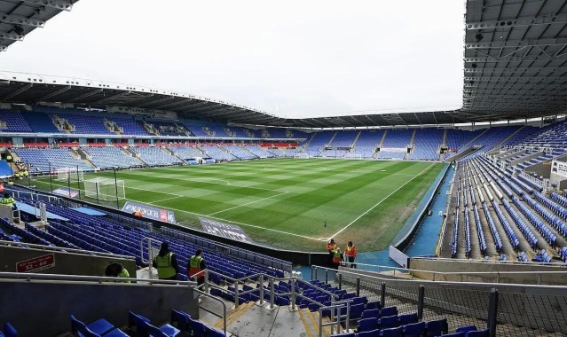 体育娱乐-英甲雷丁队装备管理员因发表恐同言论，被英足总禁赛六场