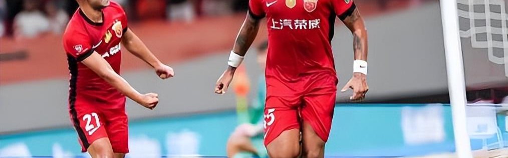 体育赛事-意外！前海牛队前锋网传已来到重庆铜梁龙试训，曾效力上港多年