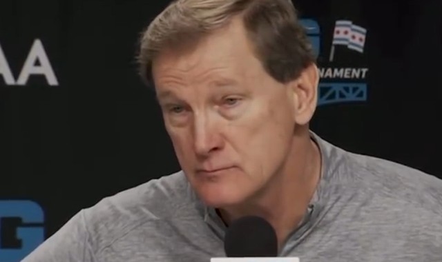 体育娱乐-俄勒冈主帅赛季总结认可林葳，安抚适应不易，下赛季仍可以留队