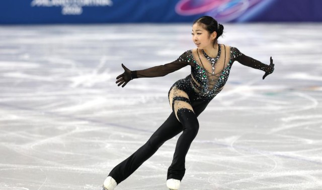 开云体育-冬奥会花样滑冰团体赛：小将张瑞阳获得59.83分