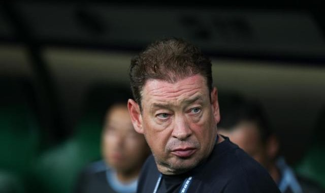 中国体育-申花被泰山扳平近六轮仅一胜 斯卢茨基掩面：难评