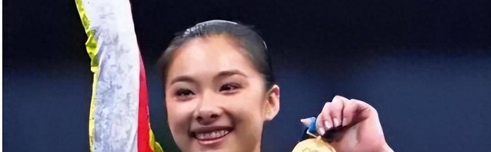 开云体育-她曾是体操皇后，36岁结4次婚，却嫁给同一人，网友：比郭晶晶还强|刘璇|婚礼|王弢|退役|运动员_新浪娱乐_新浪新闻